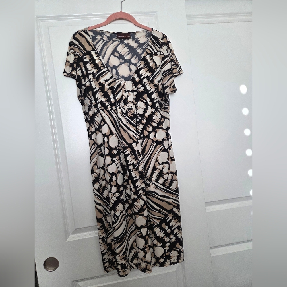 Dana Buchman Black and Cream Patterned Midi Dress